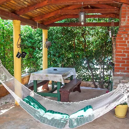 Paljuh.2 プーラ